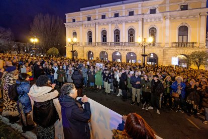Imagen de la concentración de la plaza del Cid.