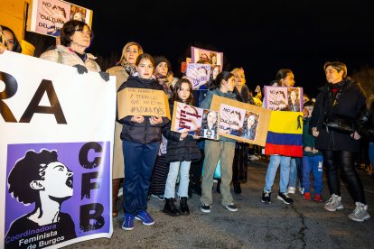 Imagen de la concentración de la plaza del Cid.