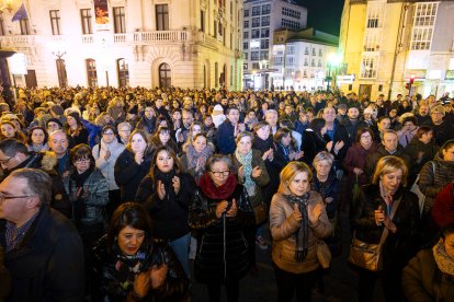 Imagen de la concentración de la plaza del Cid.