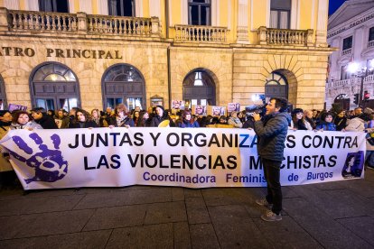 Imagen de la concentración de la plaza del Cid.