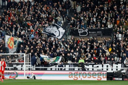 Imagen del partido entre el Burgos CF y el Almería.