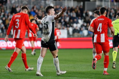 Imagen del partido entre el Burgos CF y el Almería.
