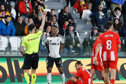 Imagen del partido entre el Burgos CF y el Almería.