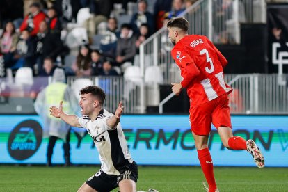 Imagen del partido entre el Burgos CF y el Almería.