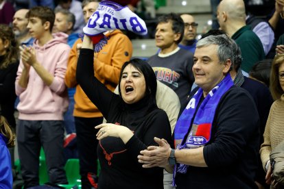 Imagen del partido entre el Silbö San Pablo Burgos y UEMC Real Valladolid.
