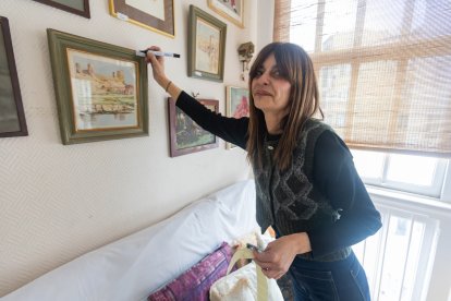 Piezas, enseres y muebles que se pueden encontrar en el mercado que actualmente organiza Nathalie.