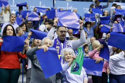 El Coliseum vuelve a disfrutar con otra victoria.