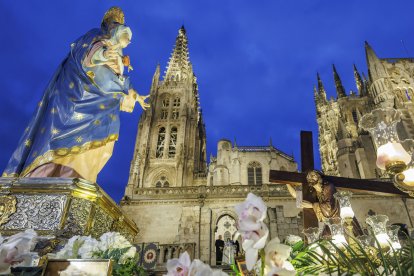 Imagen de la procesión del Encuentro.