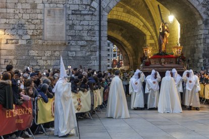 Imagen de la procesión del Encuentro.