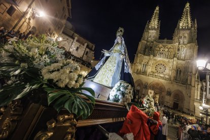 Imagen de la procesión del Santo Entierro.