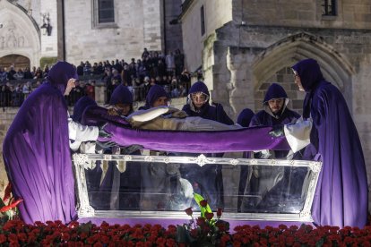 Imagen de la procesión del Santo Entierro.