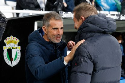 Imagen del partido entre el Burgos CF y el Cádiz.