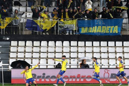 Imagen del partido entre el Burgos CF y el Cádiz.