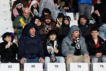 Imagen del partido entre el Burgos CF y el Cádiz.