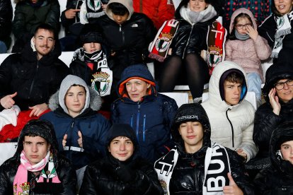 Imagen del partido entre el Burgos CF y el Cádiz.