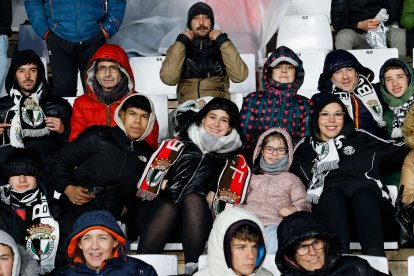 Imagen del partido entre el Burgos CF y el Cádiz.