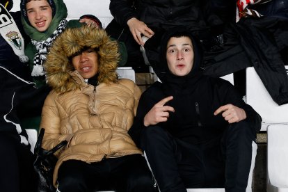 Imagen del partido entre el Burgos CF y el Cádiz.