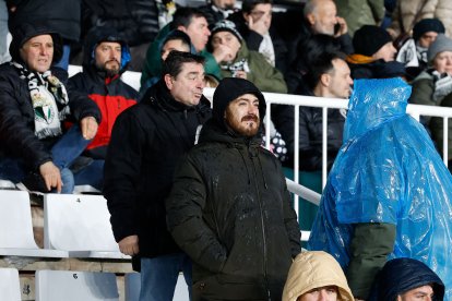 Imagen del partido entre el Burgos CF y el Cádiz.