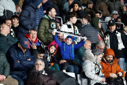 Imagen del partido entre el Burgos CF y el Cádiz.