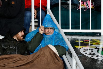 Imagen del partido entre el Burgos CF y el Cádiz.