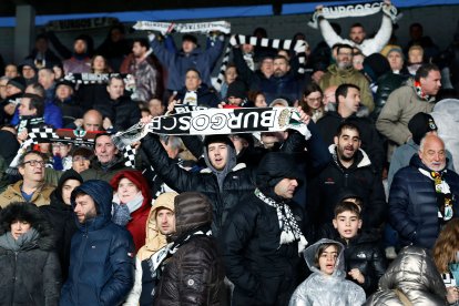 Imagen del partido entre el Burgos CF y el Cádiz.