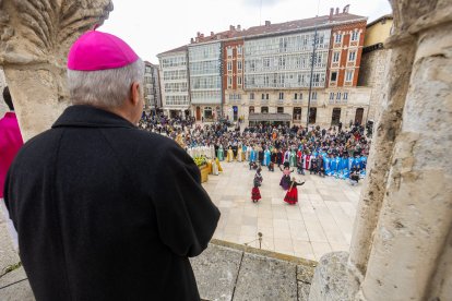 Instante de la Procesión del Anuncio Pascual.