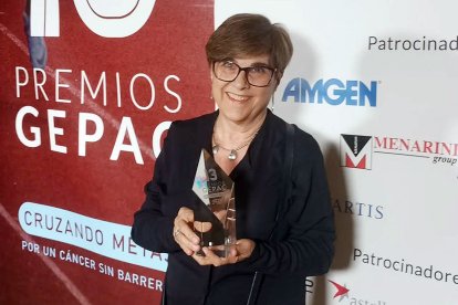 María Jesús Martín, viuda de Abella, recogió el premio GEPAC.