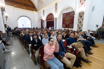 El acto se celebró en la sala capitular del Monasterio de Bernardas.