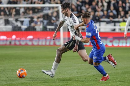 Imagen del partido entre el Burgos CF y el Elche.