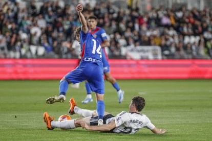 Imagen del partido entre el Burgos CF y el Elche.