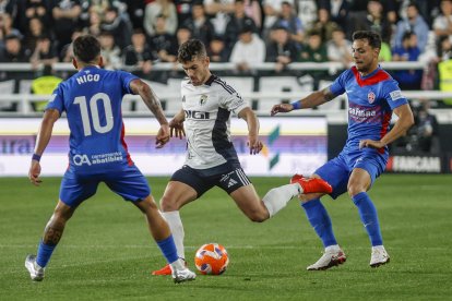 Imagen del partido entre el Burgos CF y el Elche.