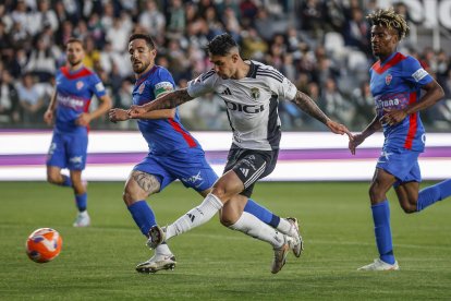 Imagen del partido entre el Burgos CF y el Elche.