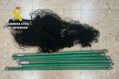 Red japonesa para cazar aves decomisada por el Seprona.