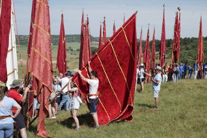 Celebración de la III edición del Encuentro de Pendones Concejiles de la provincia de Burgos, en la localidad de Torrelara