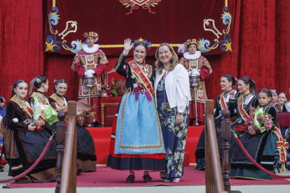 Instante del acto de proclamación de las reinas y damas 2025.