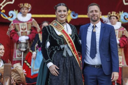 Instante del acto de proclamación de las reinas y damas 2025.