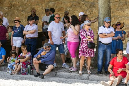 Celebración del Curpillos en los alrededores del Monasterio de las Huelgas.