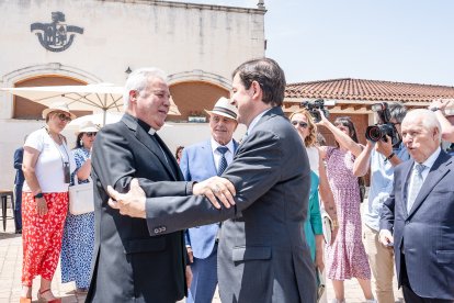 El presidente de la Junta de Castilla y León, Alfonso Fernández Mañueco, asiste al acto de celebración del 45 aniversario de ‘Viña Pedrosa’