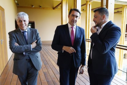 El consejero de Medio Ambiente, Vivienda y Ordenación del Territorio, Juan Carlos Suárez-Quiñones, durante la celebración del Foro Nexo Noroeste organizado por infobierzo