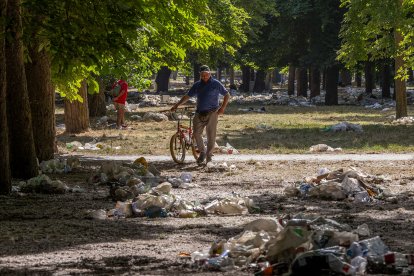 Limpieza del paseo de La Quinta después del Curpillos.