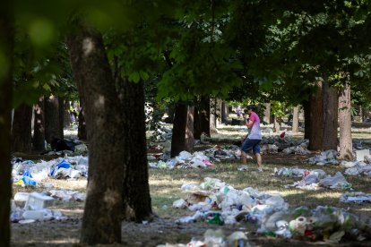 Limpieza del paseo de La Quinta después del Curpillos.