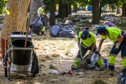 Limpieza del paseo de La Quinta después del Curpillos.