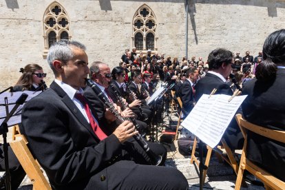 Imagen del canto del Himno a Burgos.