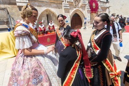 Imagen del canto del Himno a Burgos.