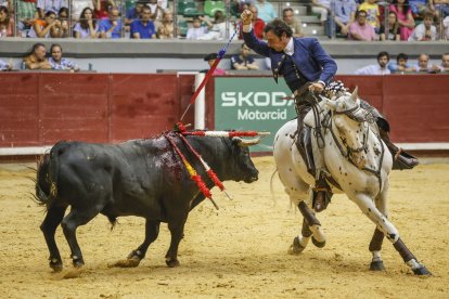 Imagen de la corrida de rejones.