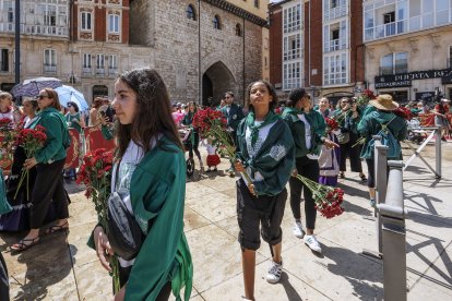 Instante de la Ofrenda Floral 2025.