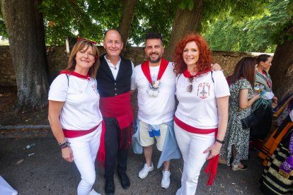 El Ayuntamiento celebra la tradicional recepción en el Palacio de la Isla.