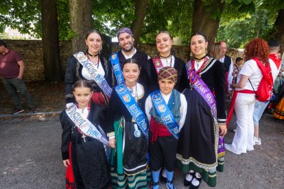 El Ayuntamiento celebra la tradicional recepción en el Palacio de la Isla.