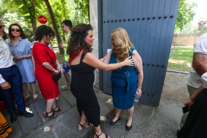 El Ayuntamiento celebra la tradicional recepción en el Palacio de la Isla.