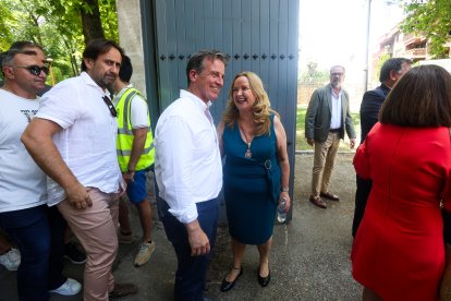 El Ayuntamiento celebra la tradicional recepción en el Palacio de la Isla.